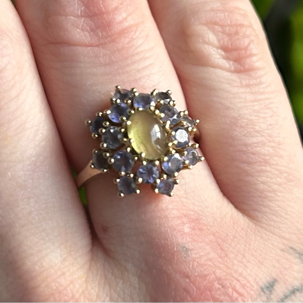 Vintage 80’s Amethyst & Green Gem 14kt Ring Size 7